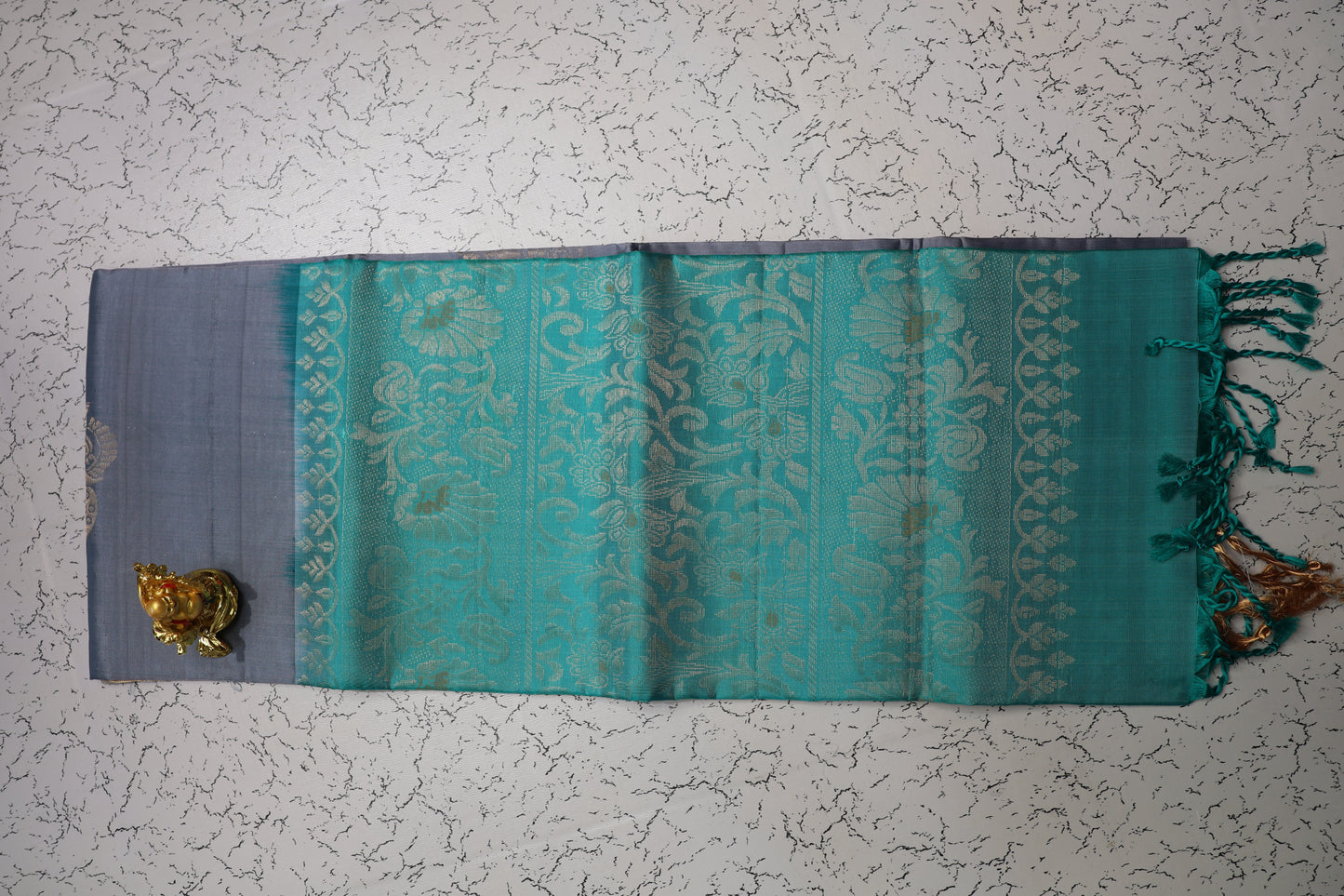 Premium Hand Woven Gray colour Semi Silk Saree