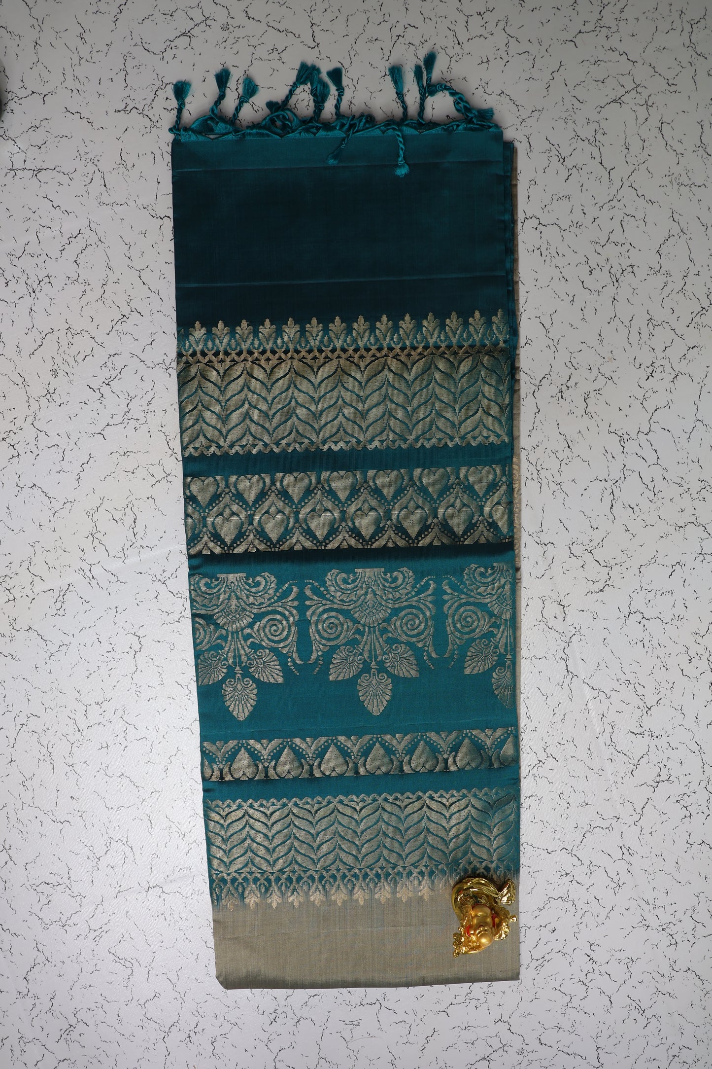 Premium Hand woven Gray colour Semi Silk Saree