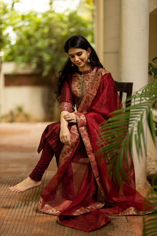 Trending Party Wear Kurta Set