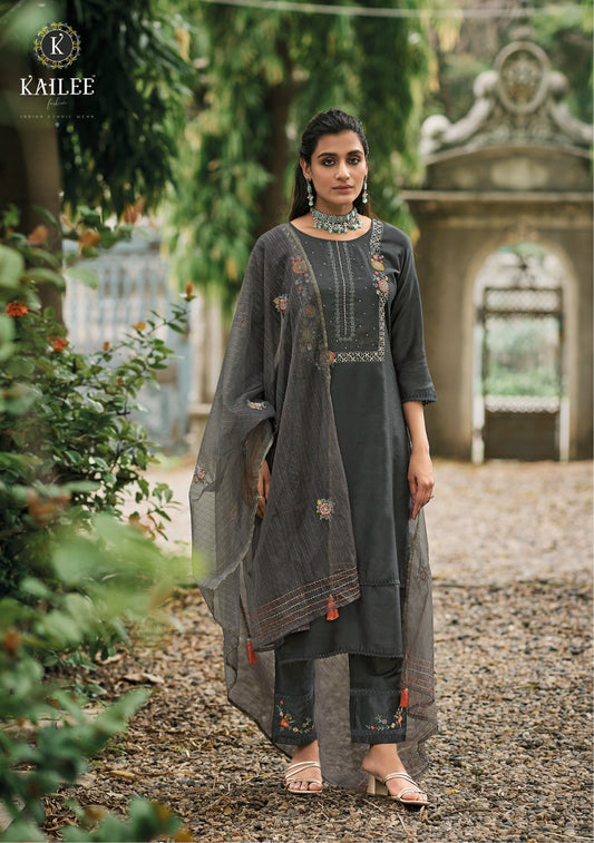 Party and Festive wear Pure viscose Gray kurta set