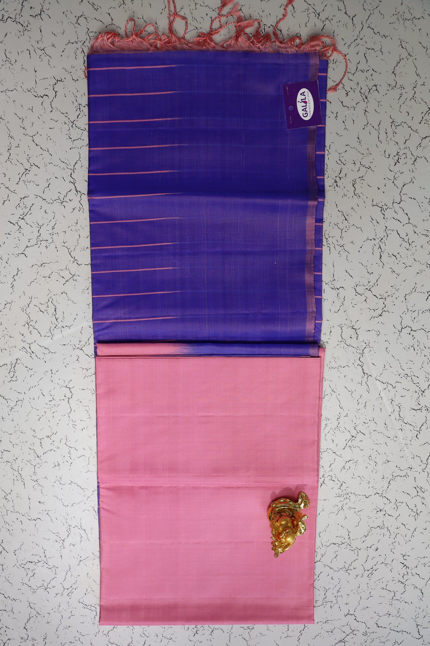 Pure Silk Saree Lavender body blends  with the vibrant baby pink pallu