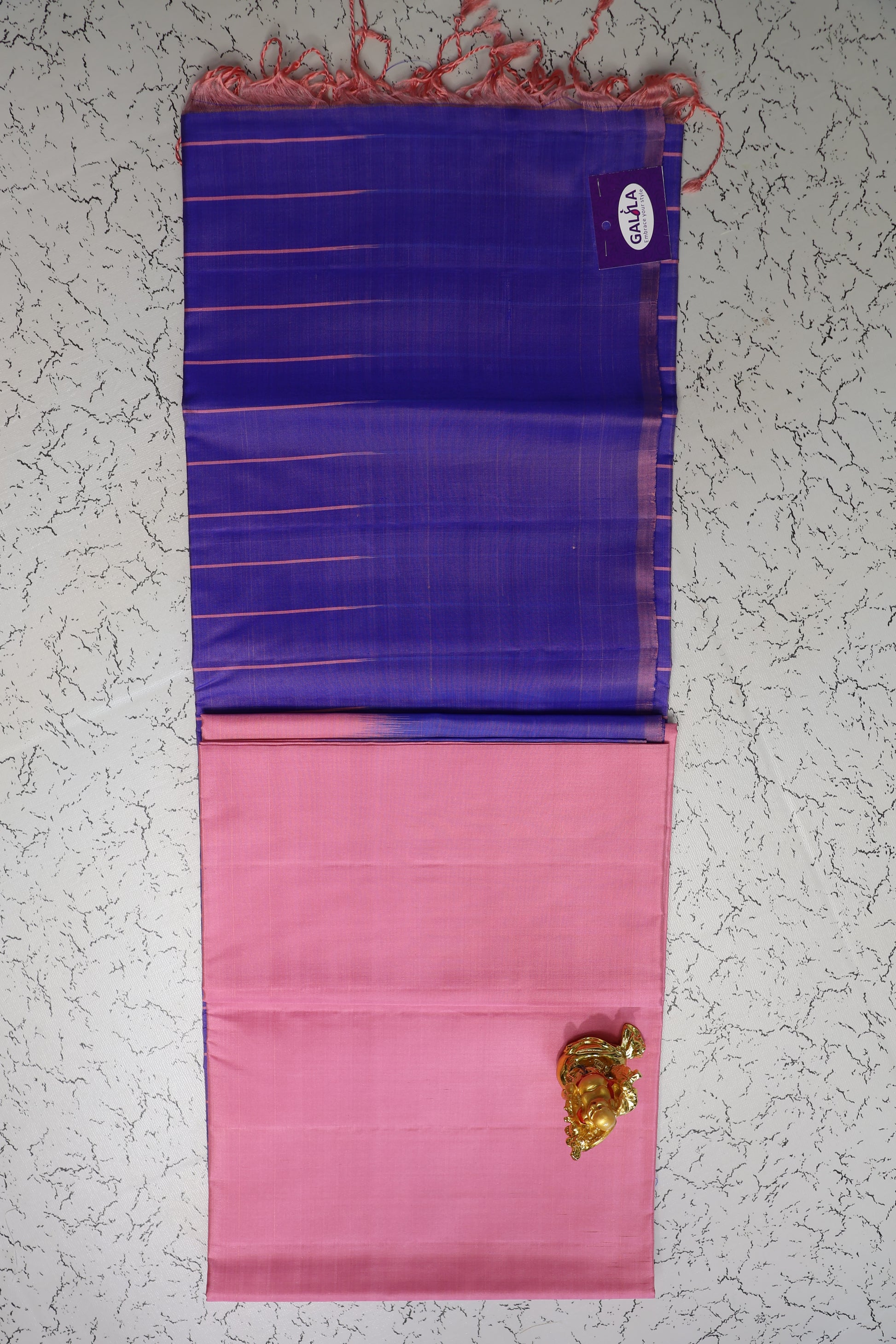 Pure Silk Saree Lavender body blends  with the vibrant baby pink pallu