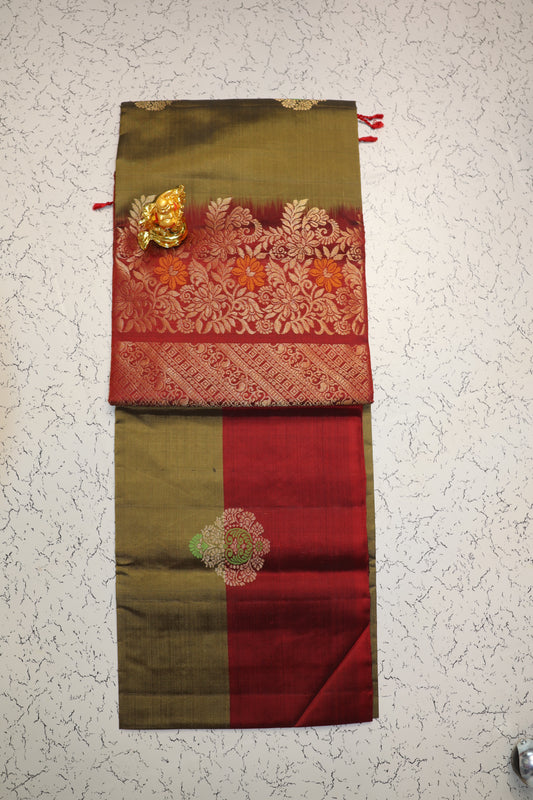 Traditional and Premium Hand Oven Mehandi green saree with Red Pallu