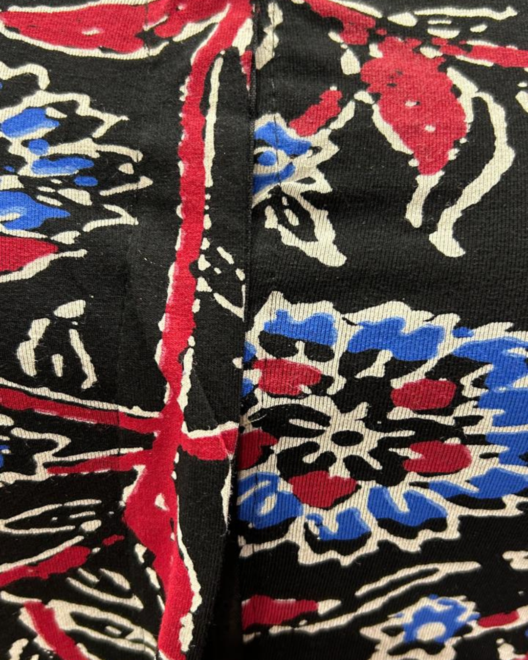 Kalamkari stretchable blouse with multicolor print